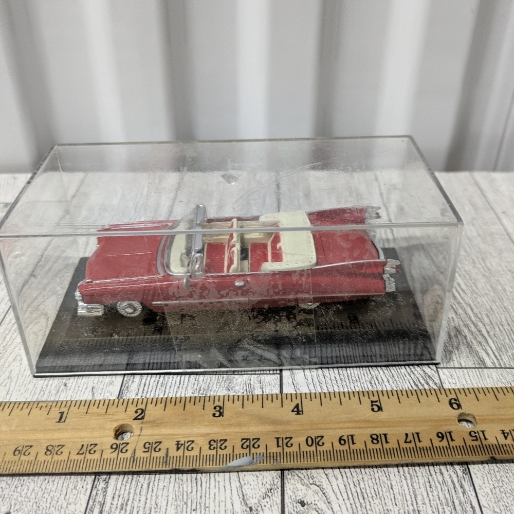 cadillac Classic Red and Cream Diecast Car Model